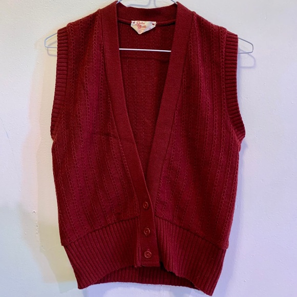 Cara Bella Jackets & Blazers - Vintage knit vest 💋